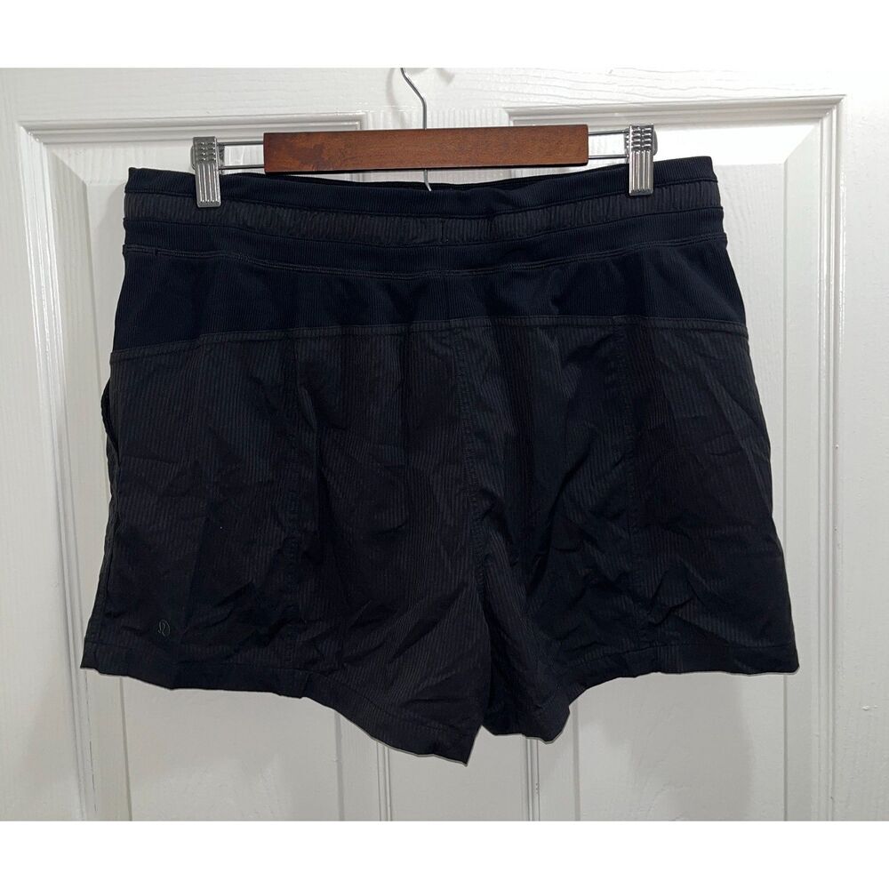 Lululemon Dance Studio High-Rise Short 3.5" Size 12 Black Athletic Loungewear - Picture 4 of 7